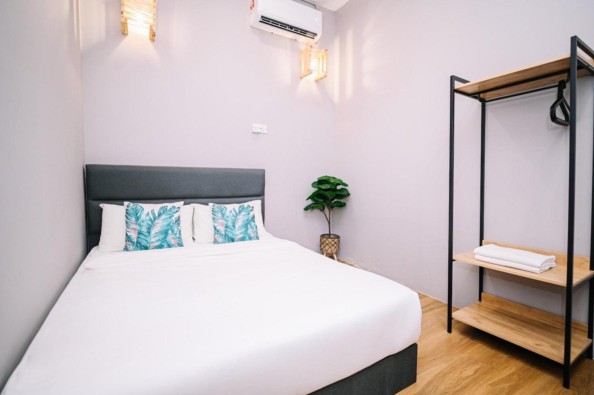 Swing & Pillows - 87 Muntri, Penang Джордж Таун Екстериор снимка