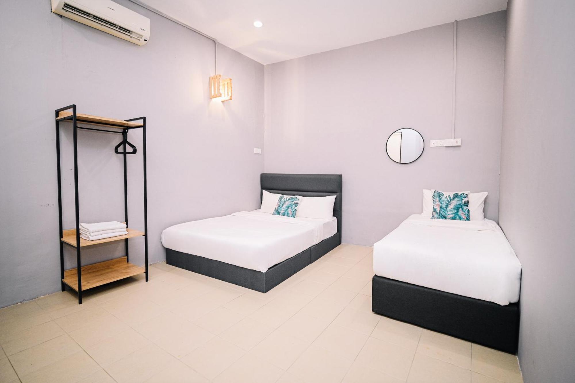 Swing & Pillows - 87 Muntri, Penang Джордж Таун Екстериор снимка