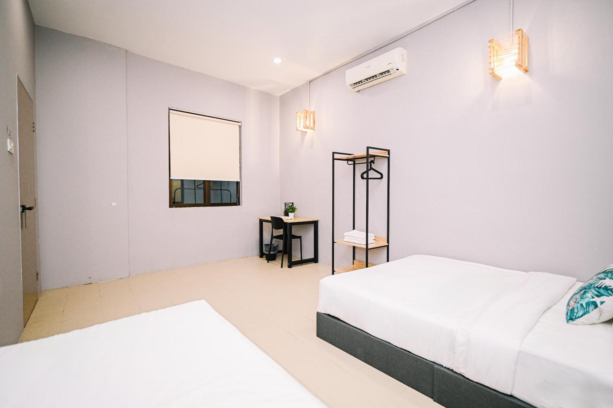 Swing & Pillows - 87 Muntri, Penang Джордж Таун Екстериор снимка