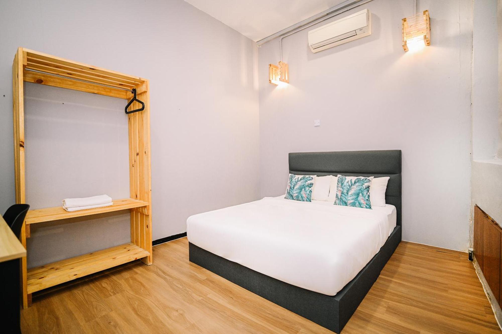 Swing & Pillows - 87 Muntri, Penang Джордж Таун Екстериор снимка